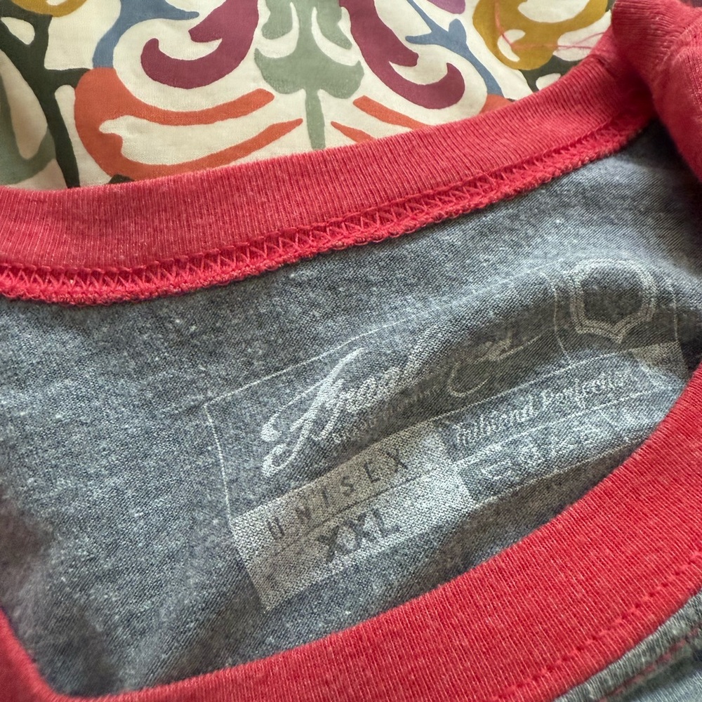 Kansas City Chiefs Raglan Tee - Picture 2 of 2